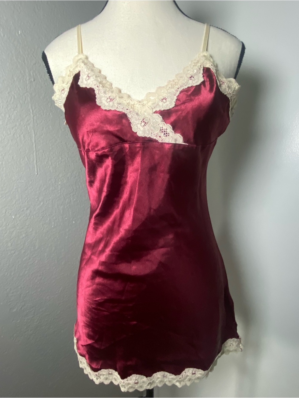 Y2K Burgundy Red Satin & Cream Lace Tank Top Size Medium